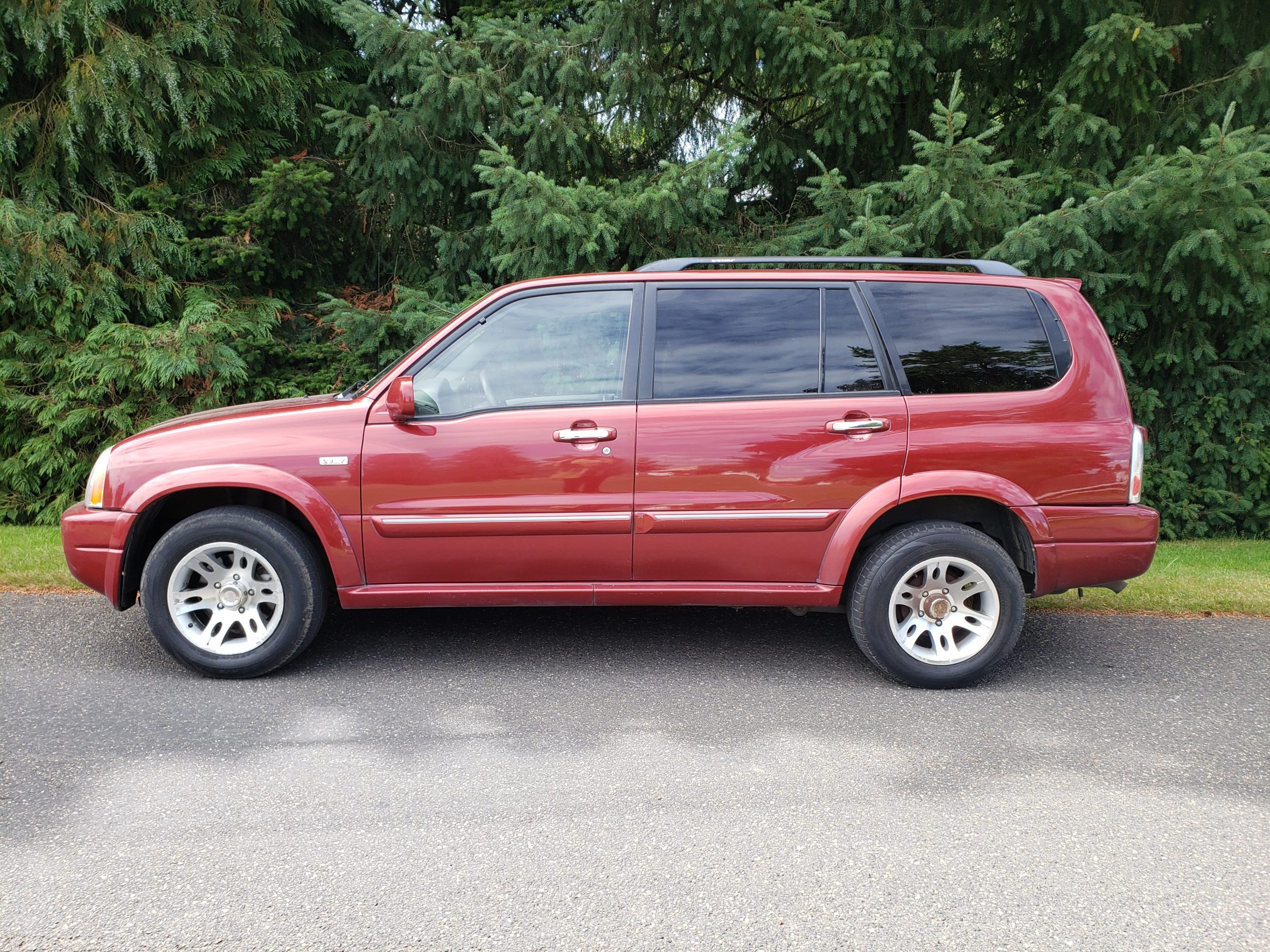 2004 SUZUKI XL-7~V6~4WD! Sporty And Fun On A Budget! - Top Auto Brokers